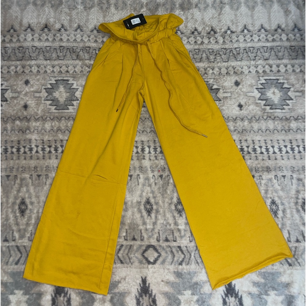 Fashion Nova Paper Bag Vibe Pants- XS